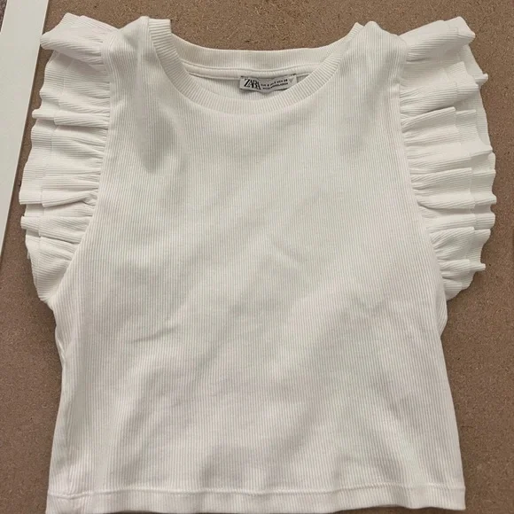 Zara Ruffled Top - Picture 3 of 3